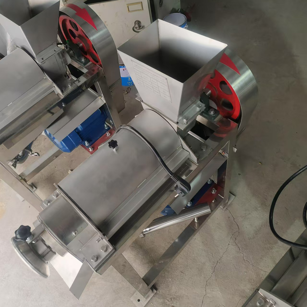 Macchina Industriale per Sprem - Cold Press Juicer recensione e prezzo