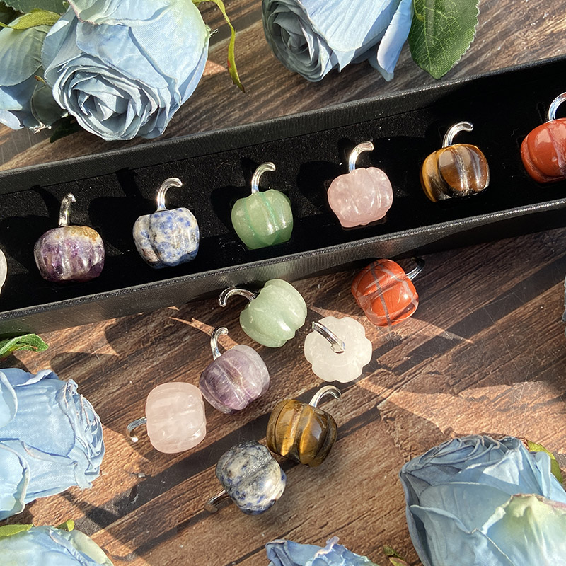 Set di Ornamenti a Forma di Zu - Healing Crystal Set recensione e prezzo